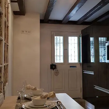 Charming Ii Historical Center *